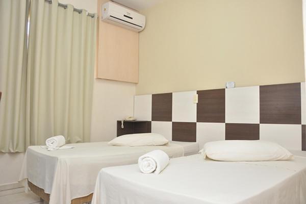 Hotel Maestro Express Toledo Habitación foto