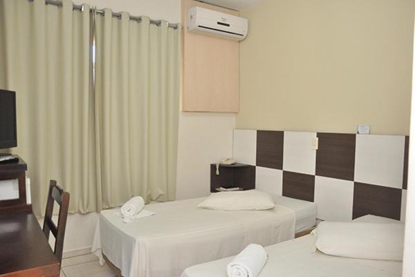 Hotel Maestro Express Toledo Habitación foto